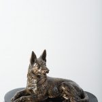 Schäferhund liegend